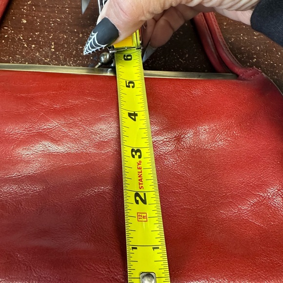 Elegant Red Leather Handbag. Used condition - Picture 11 of 14